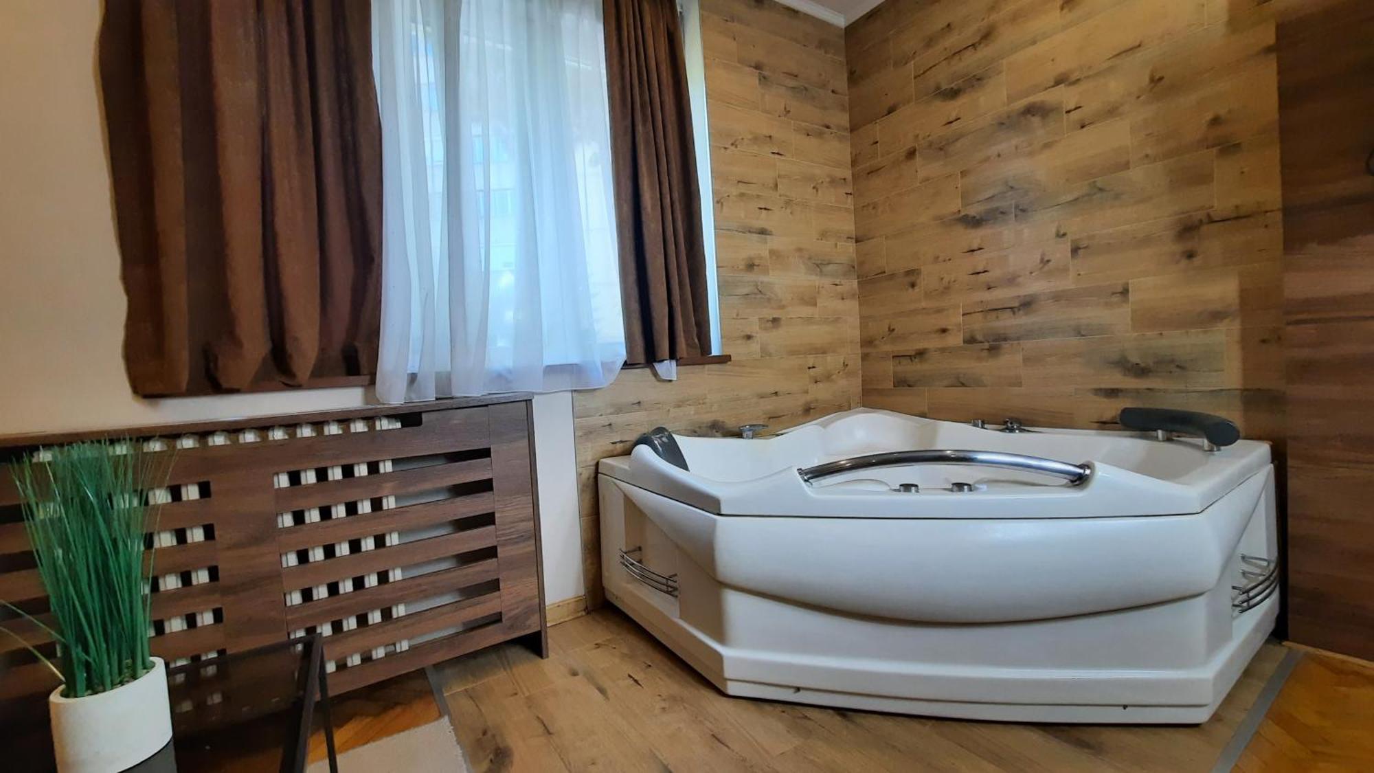 Stan Na Dan D Lux Jacuzzi Lägenhet Kragujevac